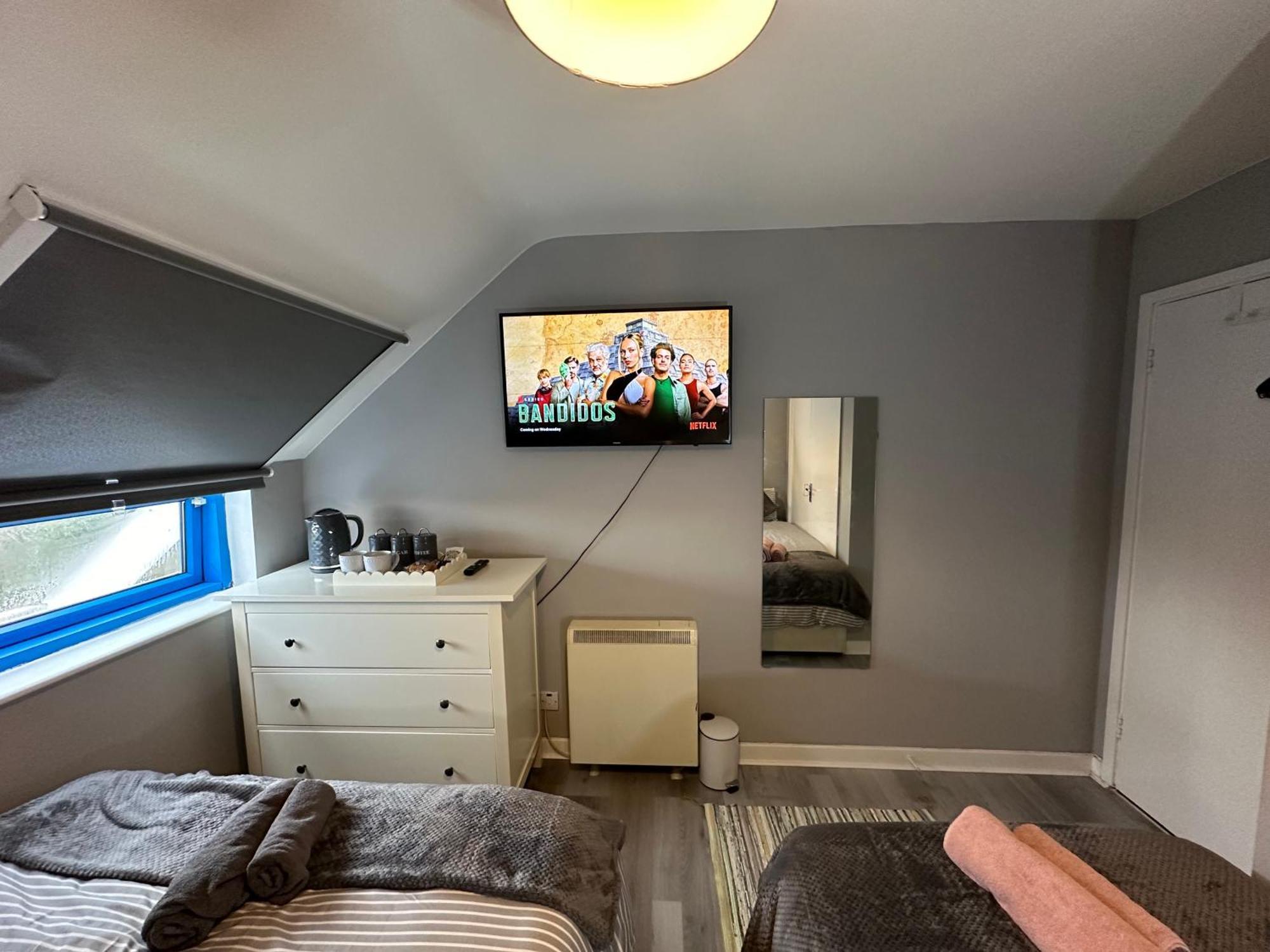 Wembley Serviced Apartment, 20Mins From Central Лондон Екстериор снимка